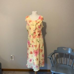 Dress Barn Beautiful dress EUC